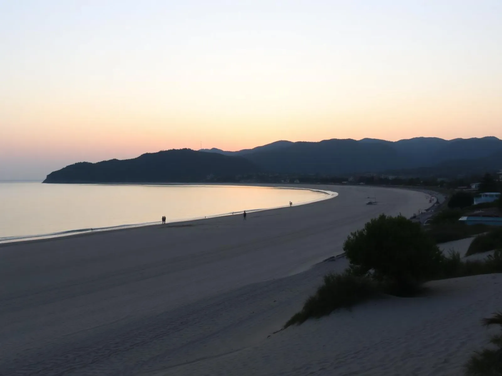 Sandy beach of Kranevo village tucked between Golden Sands and Albena resorts